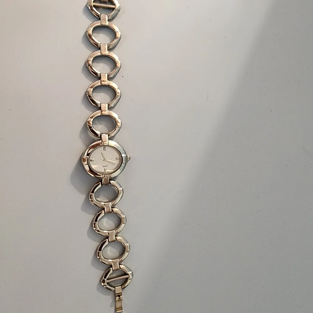 Silver Quartz Women's Watch #12 - Picture 3 of 3